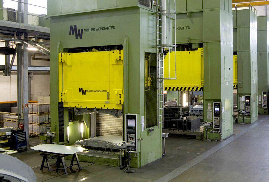 Tool making - 1 Tool making - Image 1